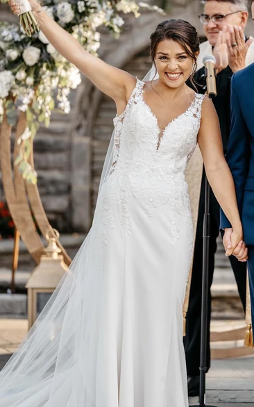 Garden Elegant Mermaid Applique Straps Wedding Dress with Court Train Button Back