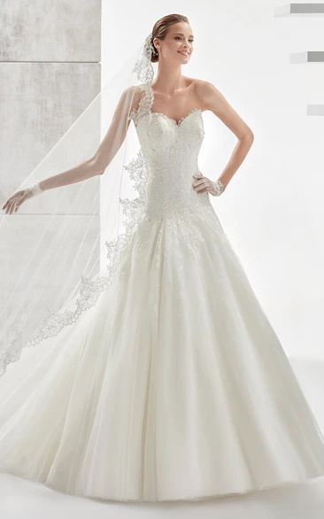 Brush Train Waist-drop Wedding Dress Sweetheart & Flowy