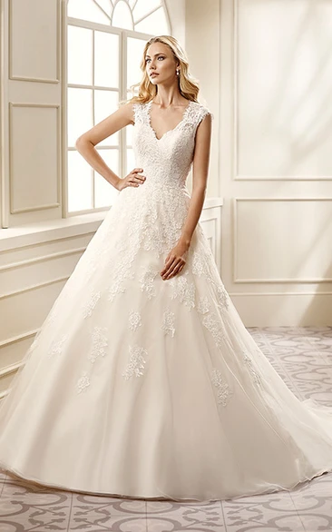 Cap-Sleeve Lace&Satin Ball Gown Wedding Dress V-Neck Appliqued