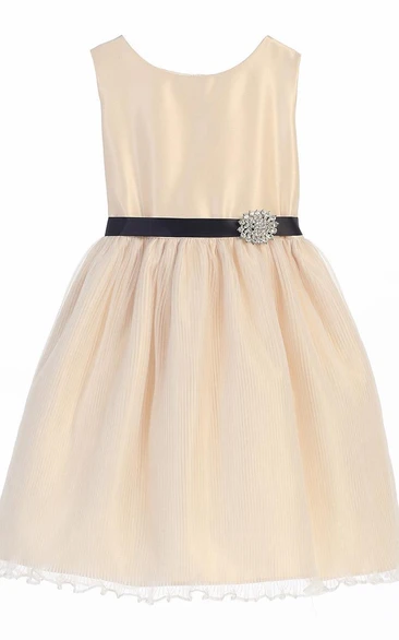 Broach Pleated Organza & Satin Girl Dress Knee-Length Flowy Country