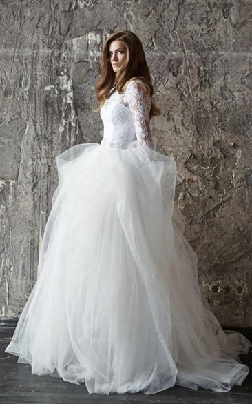 Vera Lace Wedding Dress with Long Sleeves