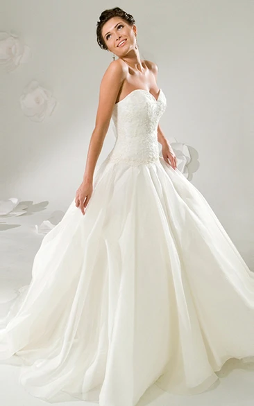 Satin Wedding Dress with Brush Train Lace A-Line Sweetheart Maxi