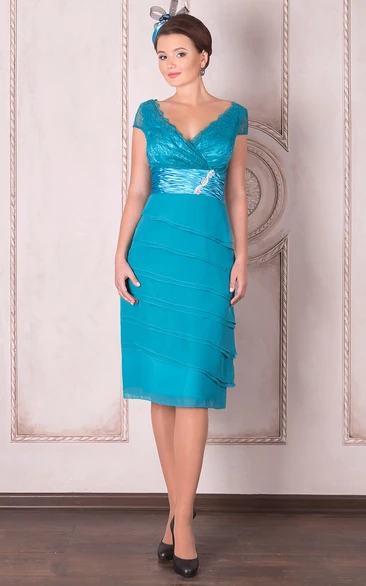 Tiered Knee-Length Mother of the Bride Dress with V-Neck and Cap Sleeves