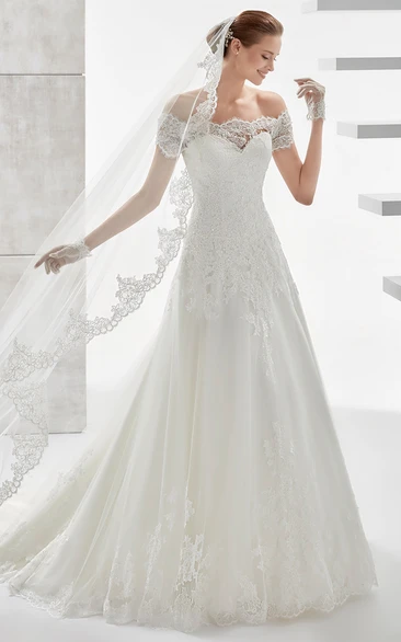 Lace Applique Off-Shoulder Wedding Dress with Sweetheart Neckline Elegant Bridal Gown