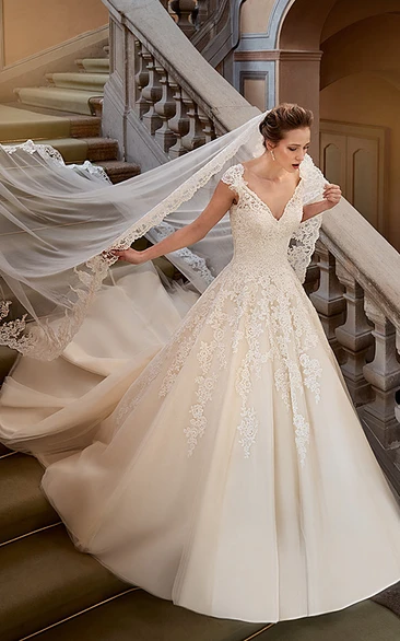 V-Neck Cap-Sleeve Lace Ball Gown Wedding Dress with Appliques