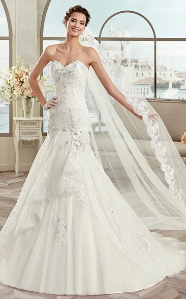 Mermaid Wedding Dress with Sweetheart Neckline Appliques and Asymmetrical Ruffles