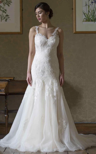 Scoop-Neck Lace&Tulle Wedding Dress Appliqued A-Line Floor-Length Bridal Gown