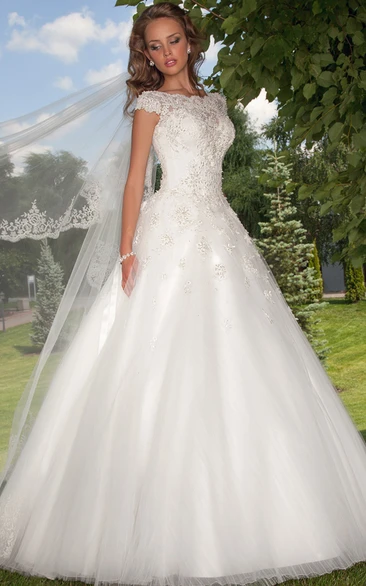 Bateau Neck Cap Sleeve Tulle Wedding Dress Ball Gown Floor-Length