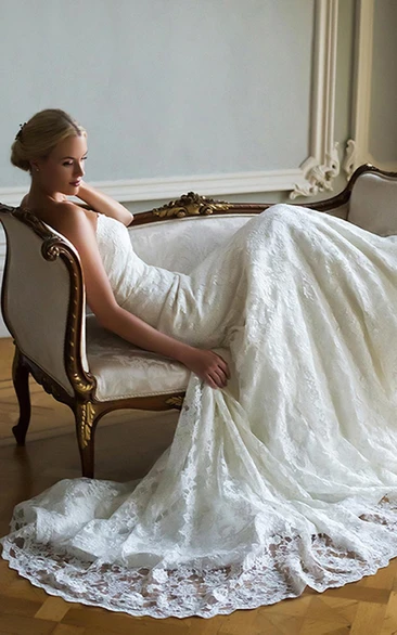 Lace Sheath Wedding Dress with Sweetheart Appliques Long Sleeveless Modern Wedding Dress