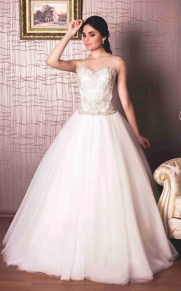 Sweetheart Tulle Wedding Dress with Illusion Ball Gown Style