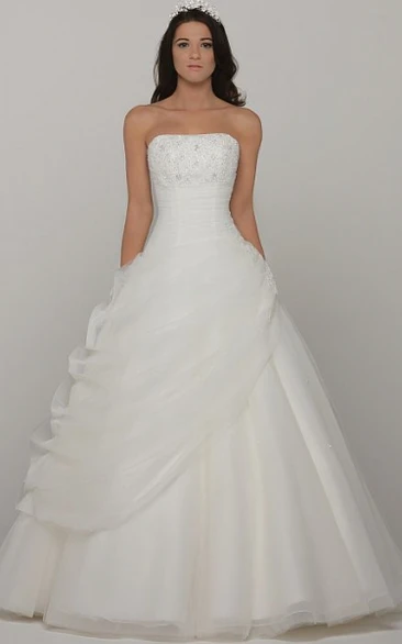 Strapless Sleeveless Ball Gown Tulle Wedding Dress with Pick Up Long Beaded