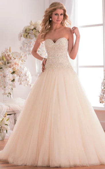 Ballgown with Crystal Bodice Sweetheart & Classy Wedding Dress