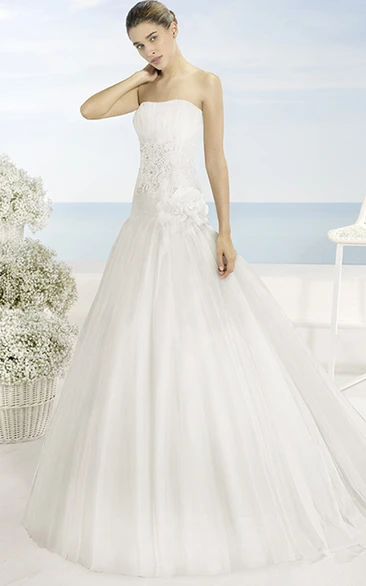 Floral Tulle A-Line Wedding Dress with Appliques and Pleats Sleeveless Floor-Length