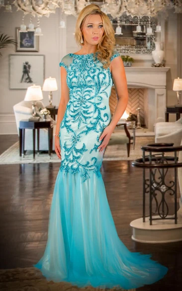 Beaded Cap-Sleeve Tulle Prom Dress with Jewel Neck Elegant Floor-Length Gown