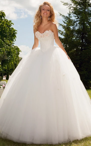 Floral Sweetheart Tulle Wedding Dress with Appliques Long