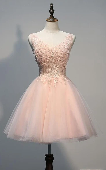 Appliqued Tulle Short Homecoming Dress Lovely & Delicate
