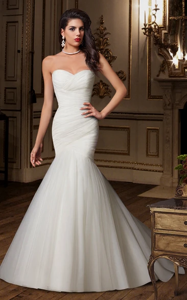 Tulle Mermaid Wedding Dress with Sweetheart Neckline and Court Train