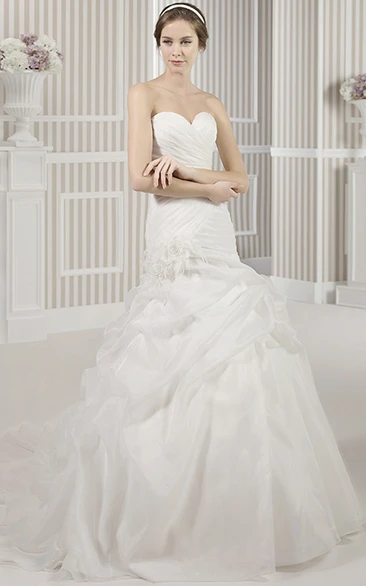 Sweetheart Satin Trumpet Wedding Dress with Pick Up and Criss Cross Classy Bridal Gown