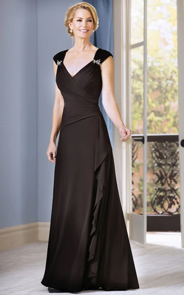 Ruffled V-Neck Mother of the Bride Dress with Cap Sleeves Elegant Formal Dress