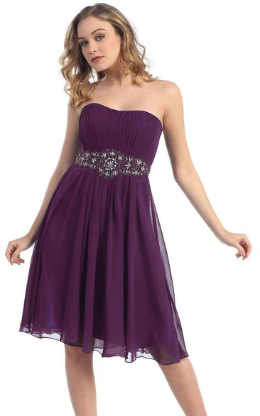 Knee-length A-line Bridesmaid Dress with Beaded Waist and Strapless Design