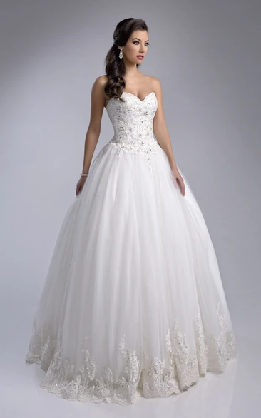 Lace Bodice Tulle Ball Gown with Appliqued Hemline Classy Wedding Dress
