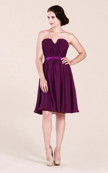 A-Line Bridesmaid Dress with Notched Neckline and Short Length