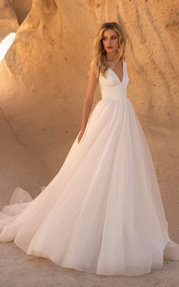 V-neck Button Details A-line Wedding Dress with Tulle and V-back