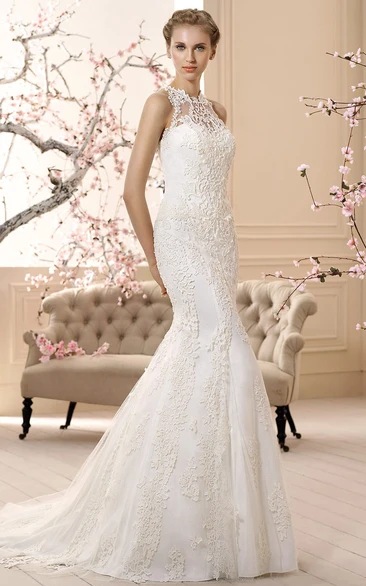 High-Neck Appliqued Lace Wedding Dress Sleeveless Sheath Dress for 2024 Brides