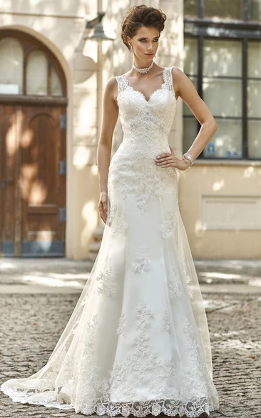 Sleeveless Sheath Lace&Satin Wedding Dress Floor-Length V-Neck