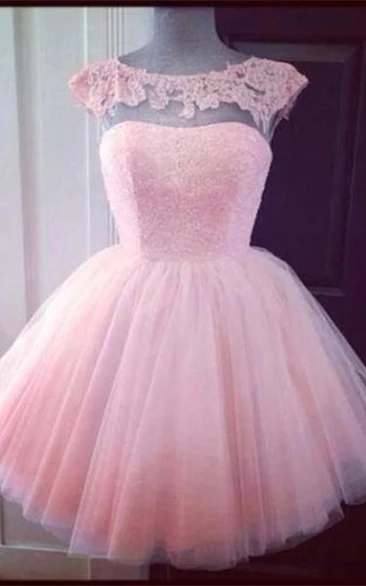 Pink Cap Sleeve Mini Prom Dress with Cute Appliques and Tulle