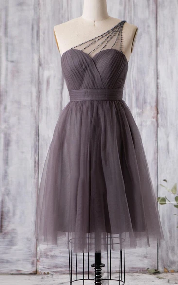 Knee Length Tulle Bridesmaid Dress with Sweetheart Beaded Single Strap