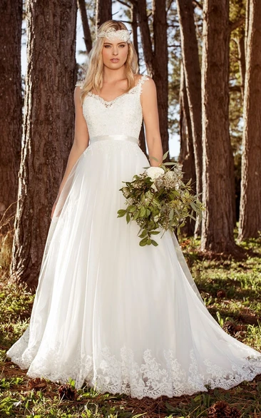 Lace Applique Court Train Chiffon A-line Wedding Dress