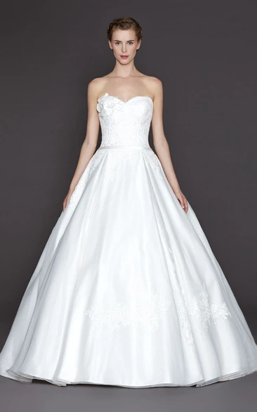 Tulle and Satin Wedding Dress with Sweetheart Neckline Ball Gown