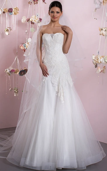 Sleeveless A-Line Tulle&Lace Wedding Dress with Court Train