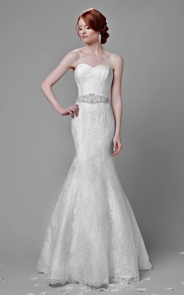 Trumpet Lace Sweetheart Wedding Dress with Beadwork Lace-Up Back Wedding Dress Modern