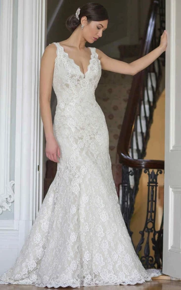 Lace Backless Mermaid Wedding Dress with V-Neck and Sleeveless Design