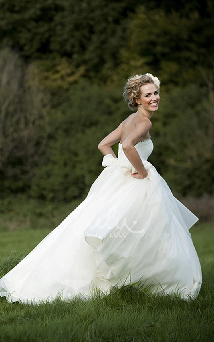 Chiffon Wedding Dress with Appliques Sweep Train V-Back and Strapless Design