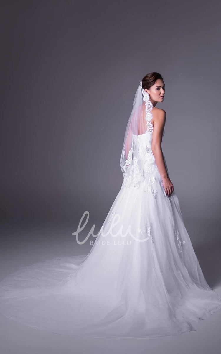 Floor-Length Strapless Beaded A-Line Wedding Dress with Appliques Tulle