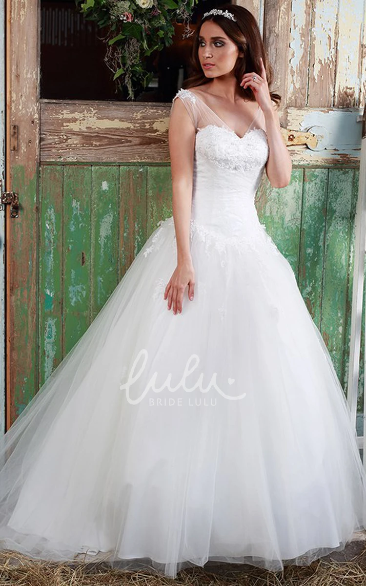 Appliqued Tulle Ball Gown Wedding Dress with Sleeveless and Floor-Length