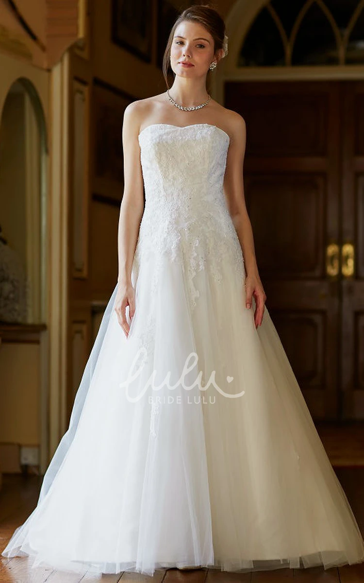 Appliqued Ball-Gown Tulle Wedding Dress with Backless Style and Court Train Strapless