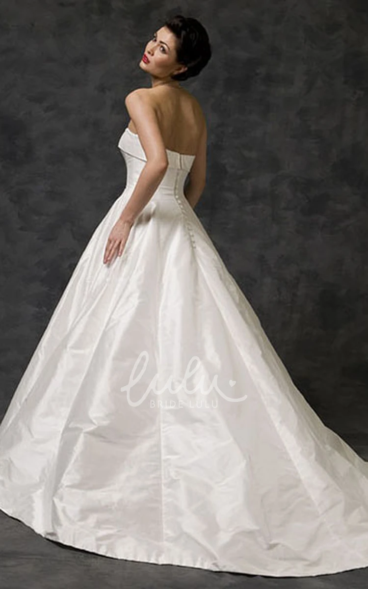 Court Train Taffeta Strapless A-Line Wedding Dress in Sleeveless Floor-Length