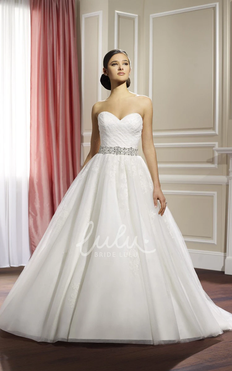 V-Neck Lace Appliqued A-Line Wedding Dress with Bat Sleeves and Waist Jewelry