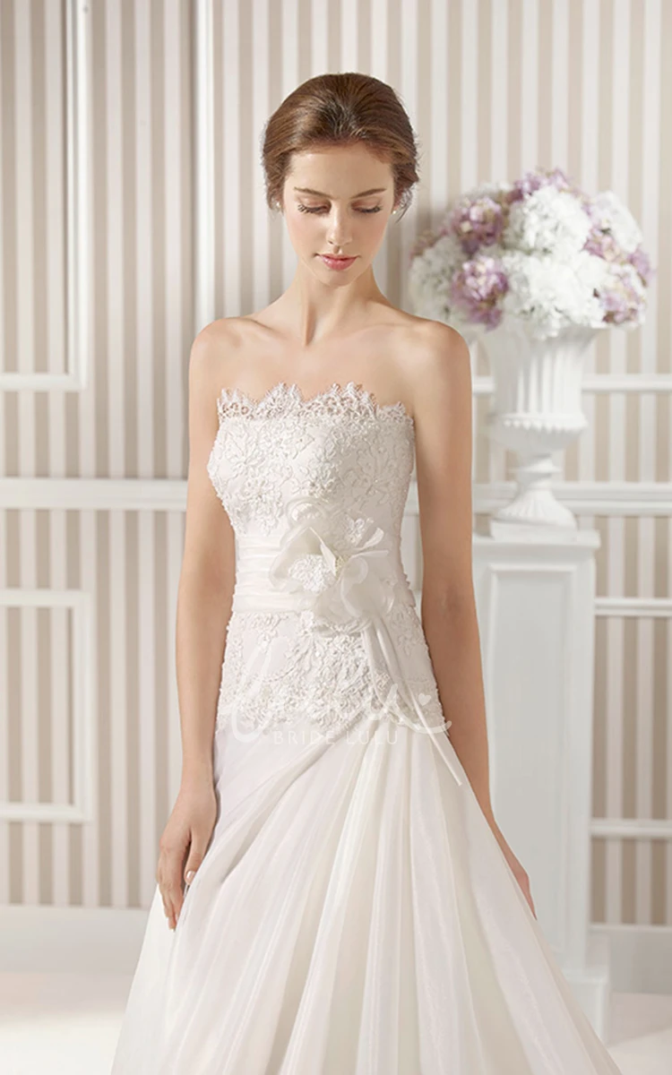 Appliqued Tulle A-Line Wedding Dress with Sleeveless Bateau Neckline