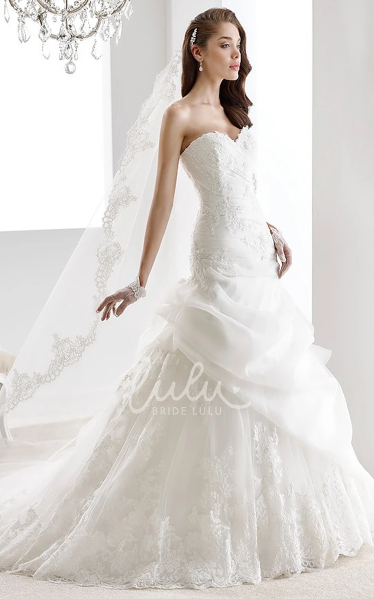 Applique Lace Wedding Dress with Sweetheart Neckline and Side Ruffles