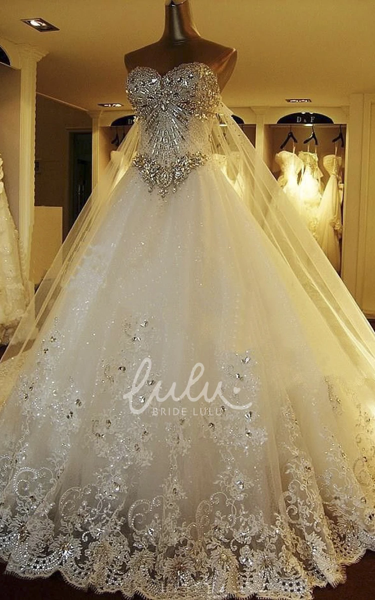 Luxury Strapless Sweetheart Wedding Dress with Watteau Train Lace Appliques and Beading
