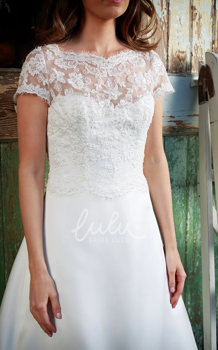 Short-Sleeve Satin&Lace Wedding Dress with Appliques Classic Bridal Gown