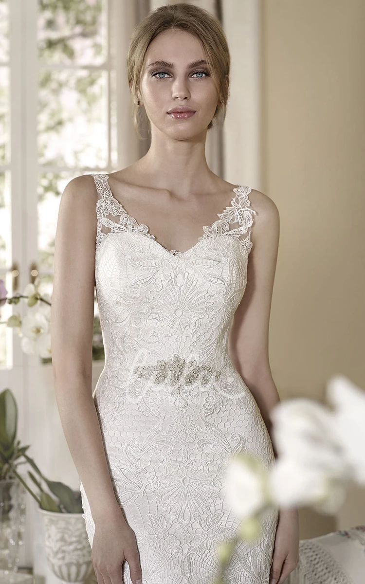 Sleeveless V-Neck Lace Wedding Dress with Appliques and Waist Jewelry