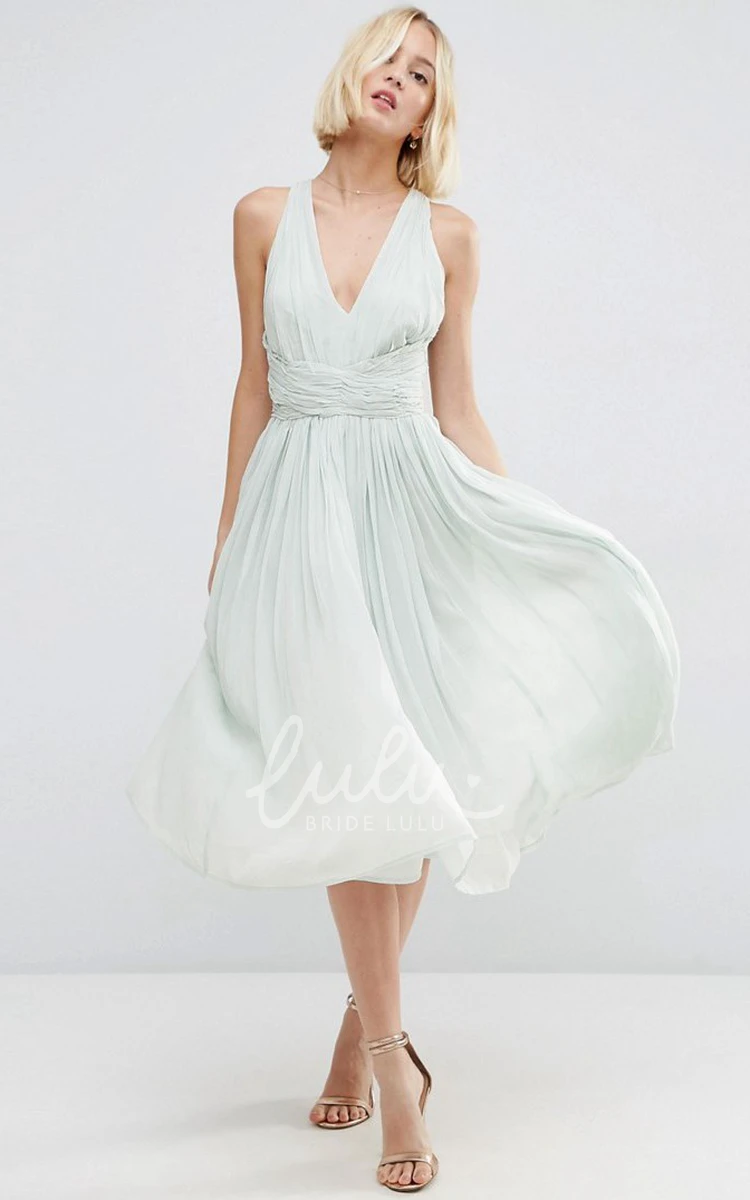 Knee-Length Chiffon Bridesmaid Dress V-Neck Sleeveless with Ruching and Straps