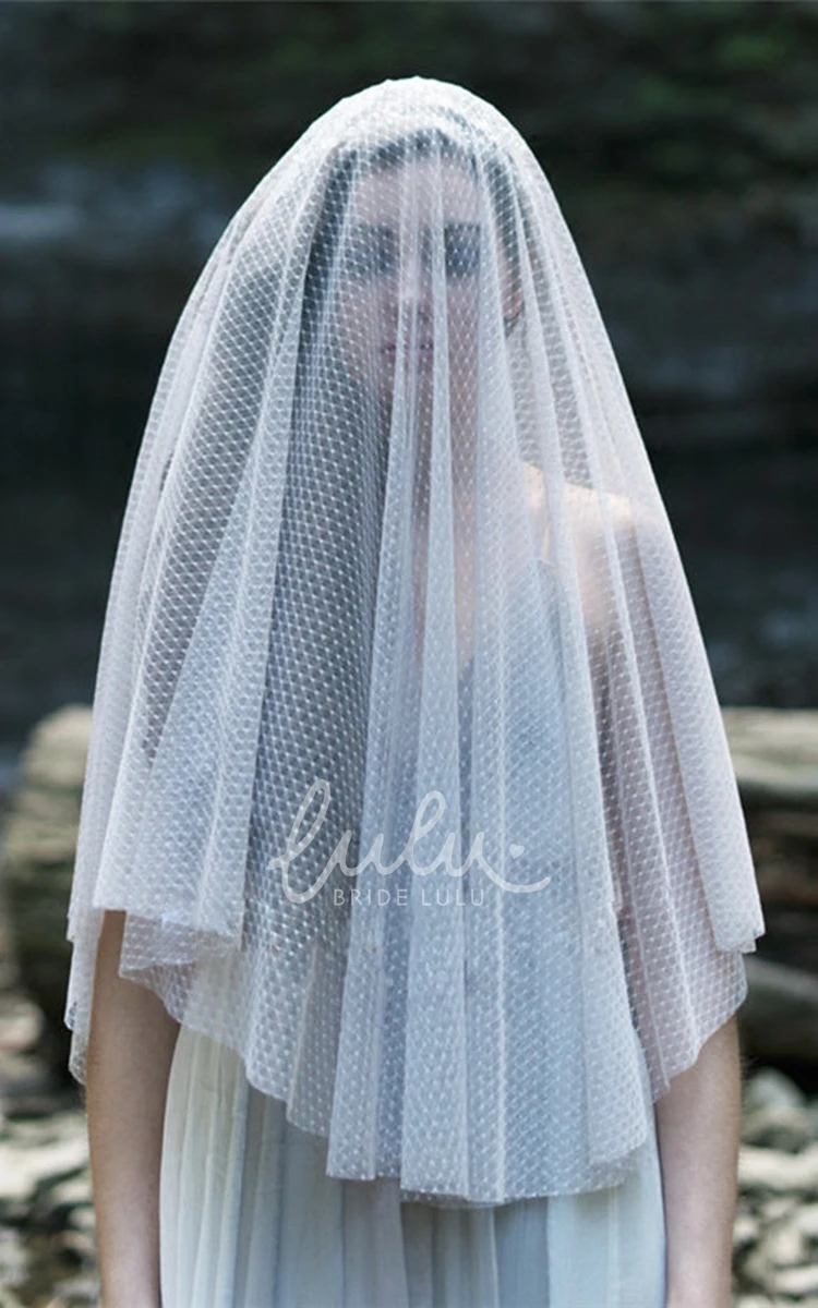 Diamond Mesh Veil with Scalloped Lace Trim Elegant Wedding Dress Accessory