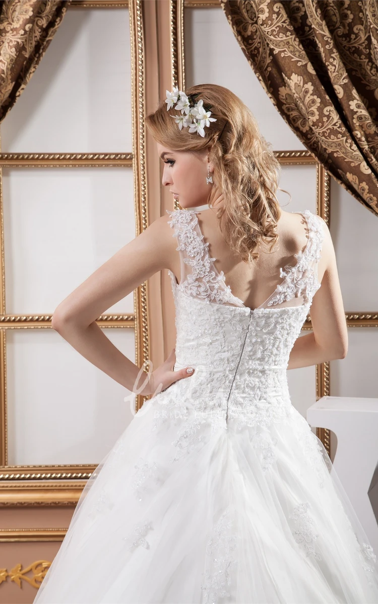 Tulle Ball Gown Wedding Dress Sleeveless Plunged Neckline with Appliques